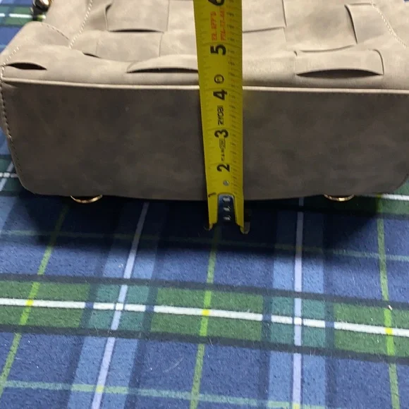 Super cute faux suede look purse. - Picture 13 of 13